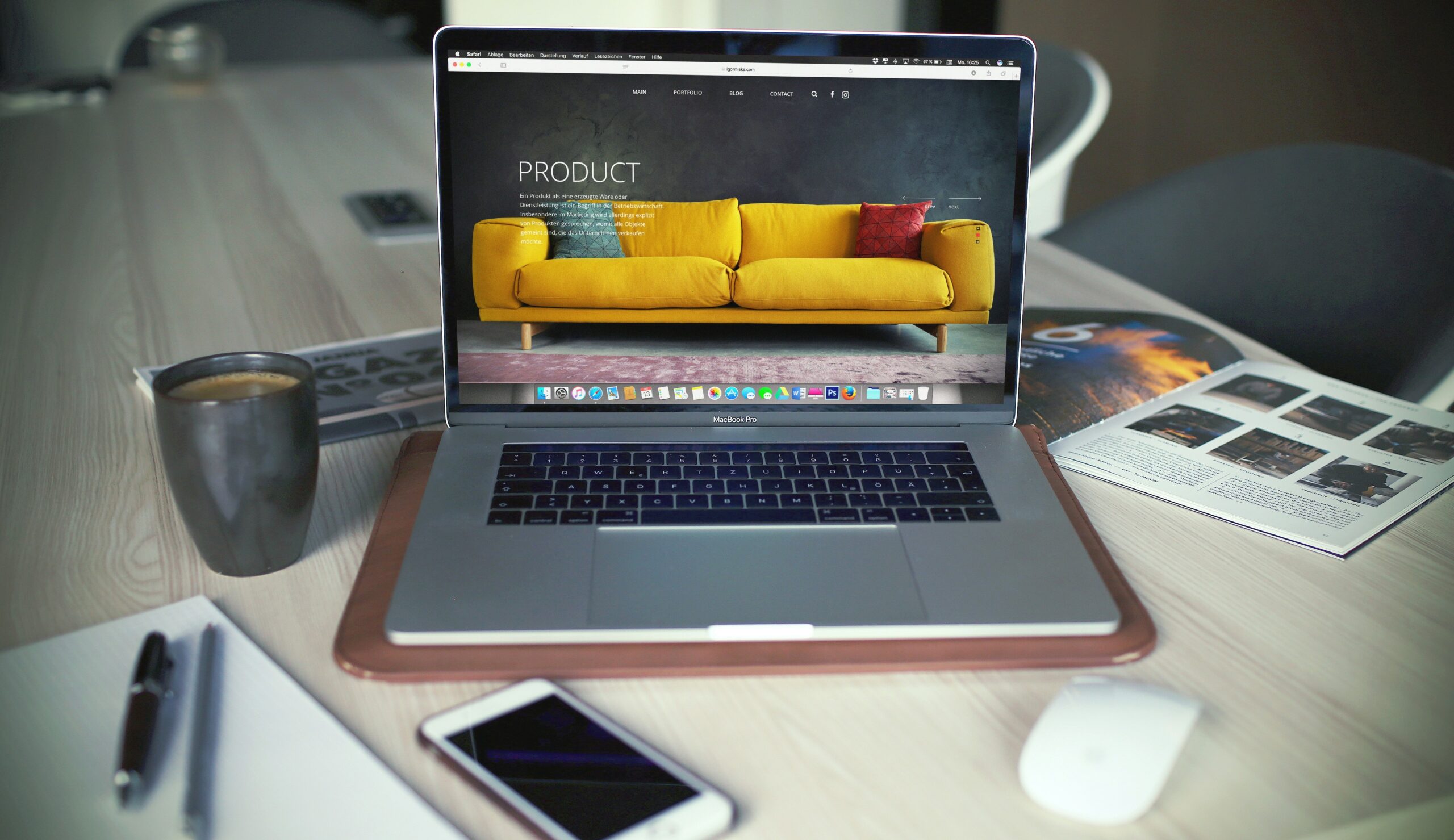 Hello World Featured Image